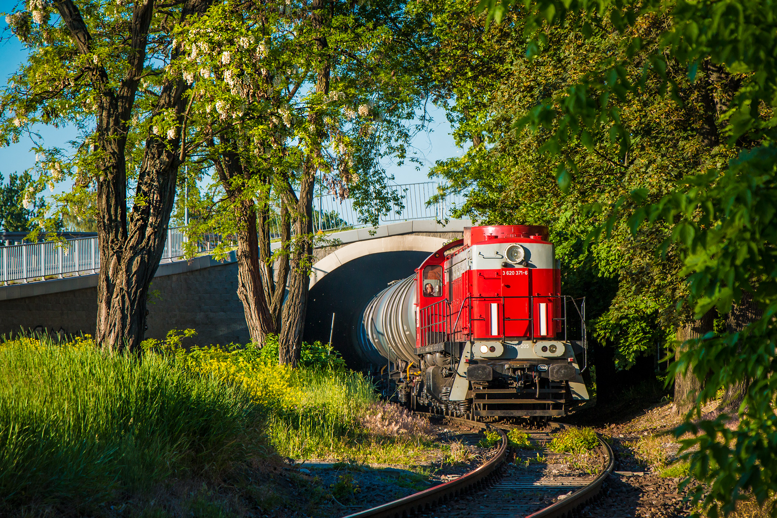 Tunelowanie bocznicowe