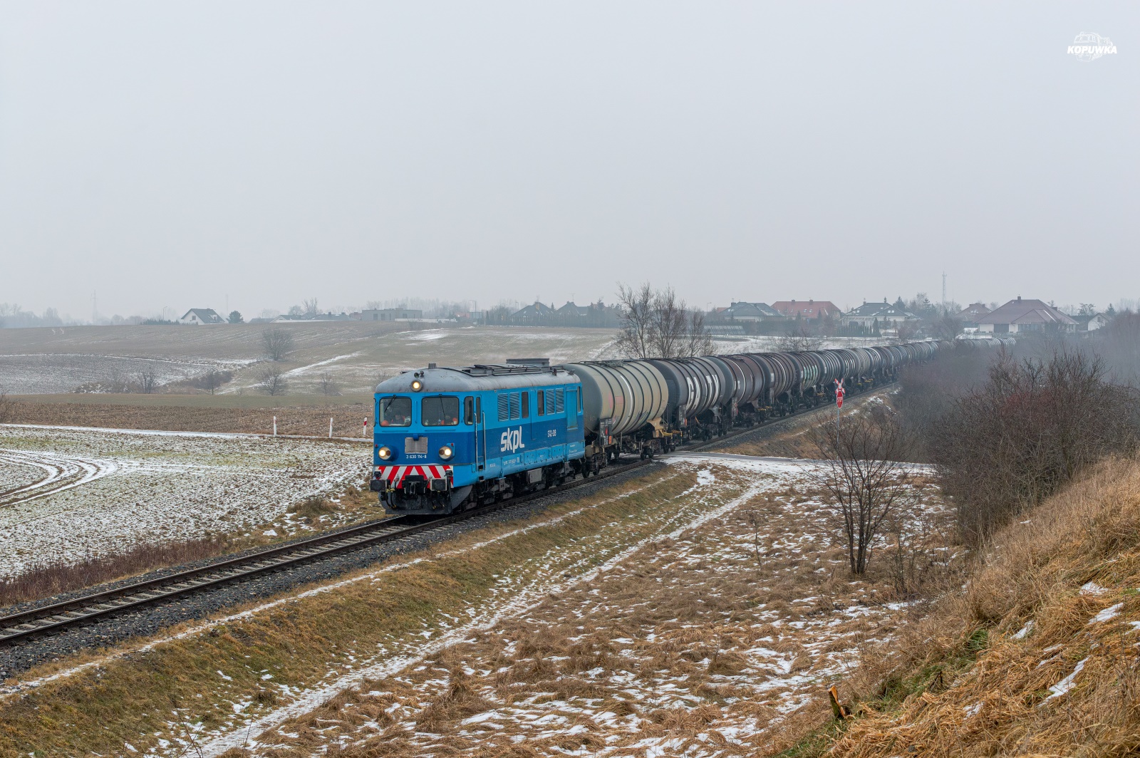 Rumunem do bazy paliw