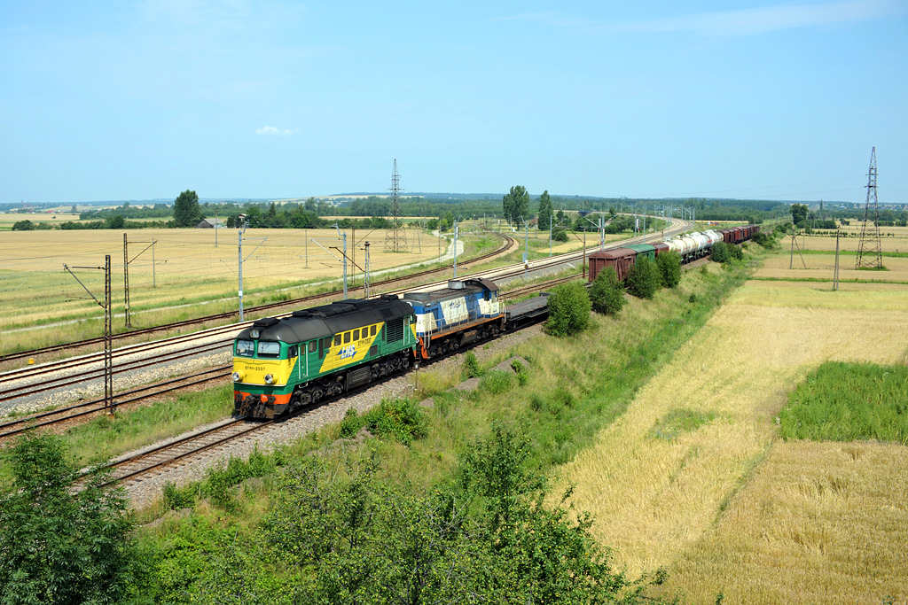 ST44-2037 + SM48-073