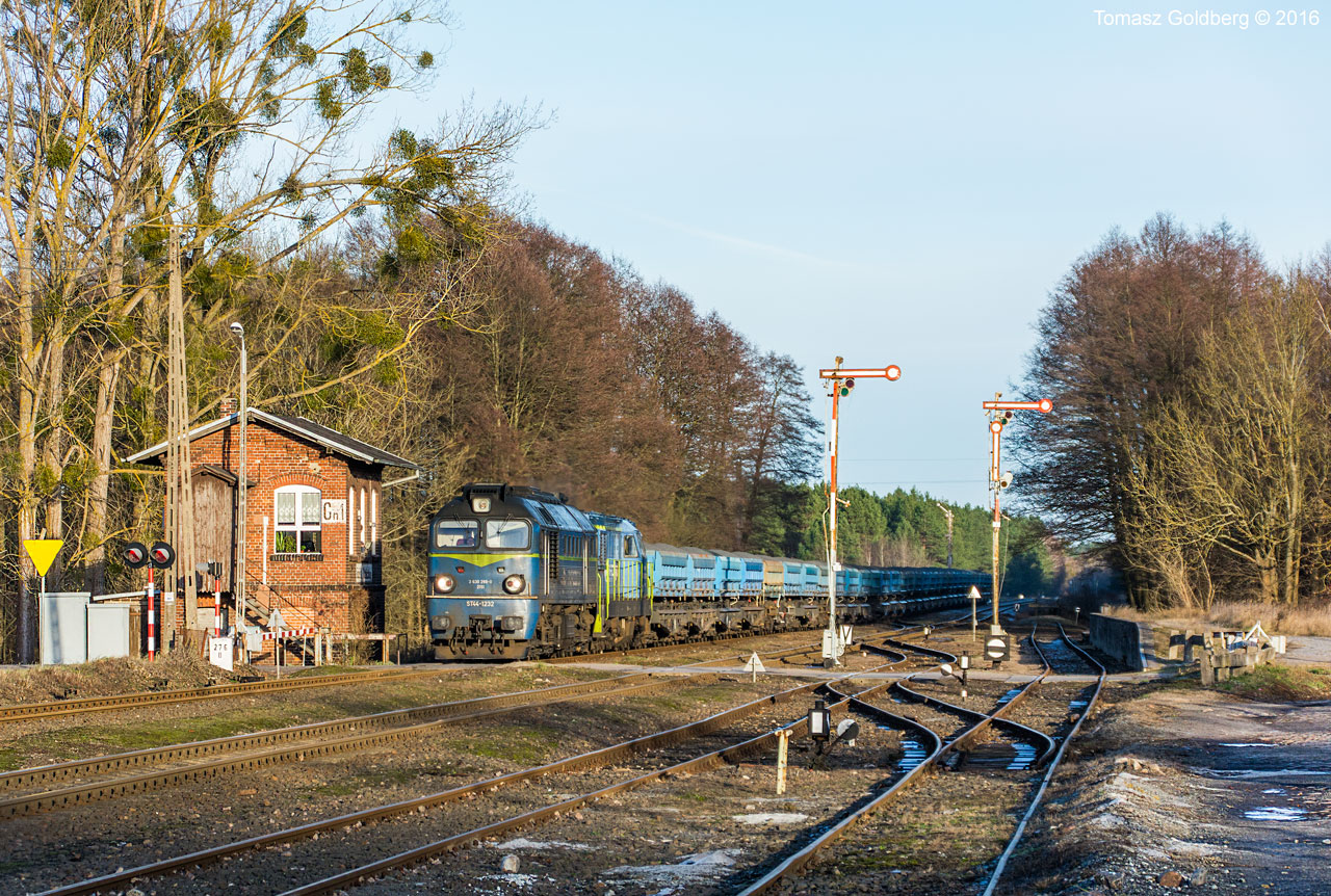 ST44-1232 & SM31-087