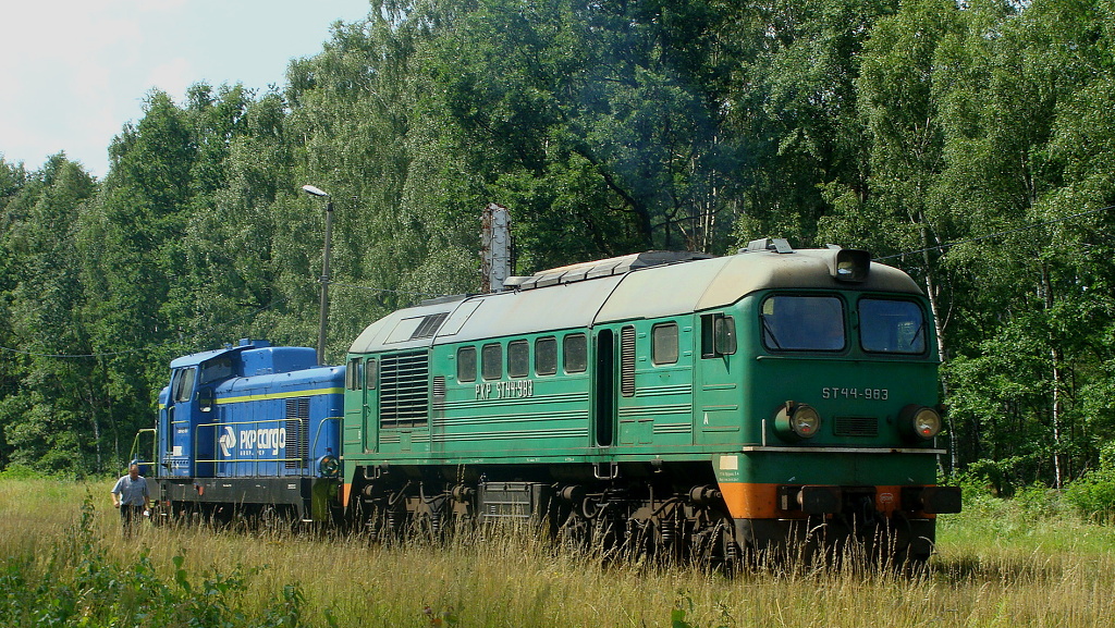ST44-983 + SM42-507 z CT Katowice