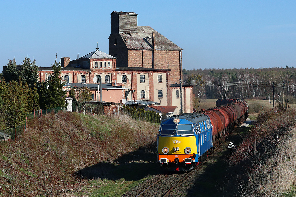 301Db-143 przy młynie