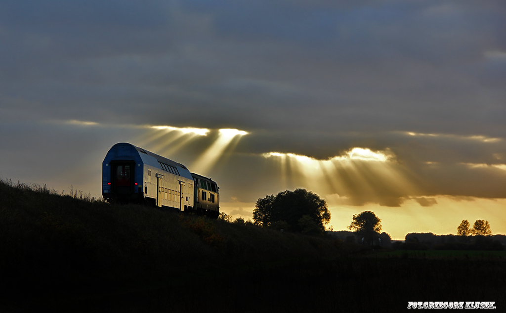 Otwarły się bramy nieba,
