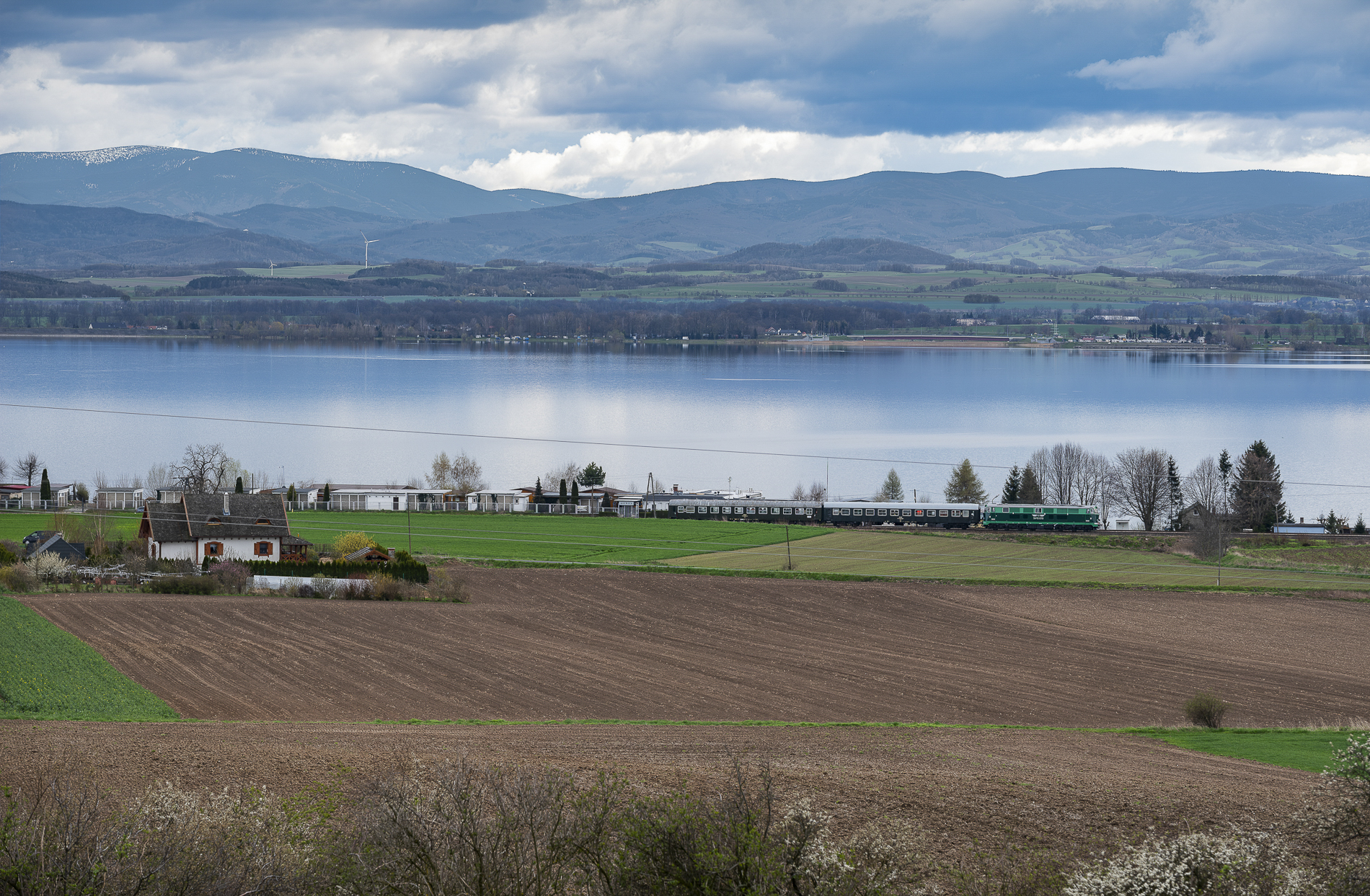 Fiatem nad jezioro