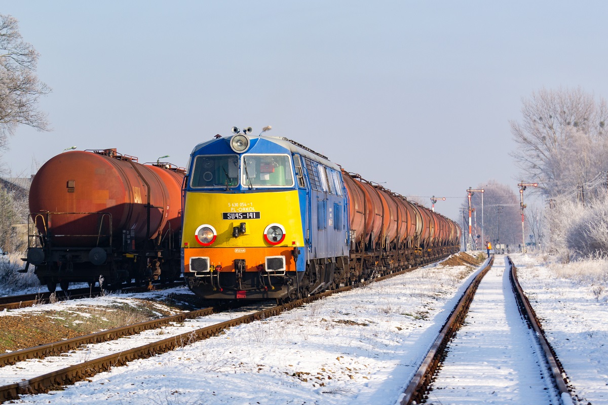 Zimowe Wierzbno z Fiatem