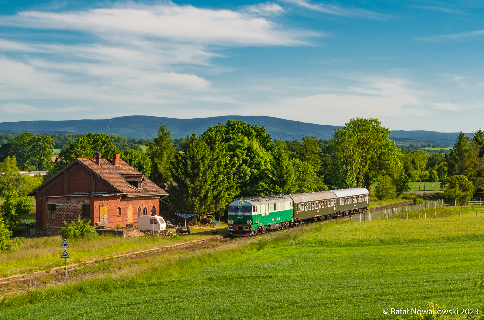 Pożegnanie serii SU46 z Izerami w tle