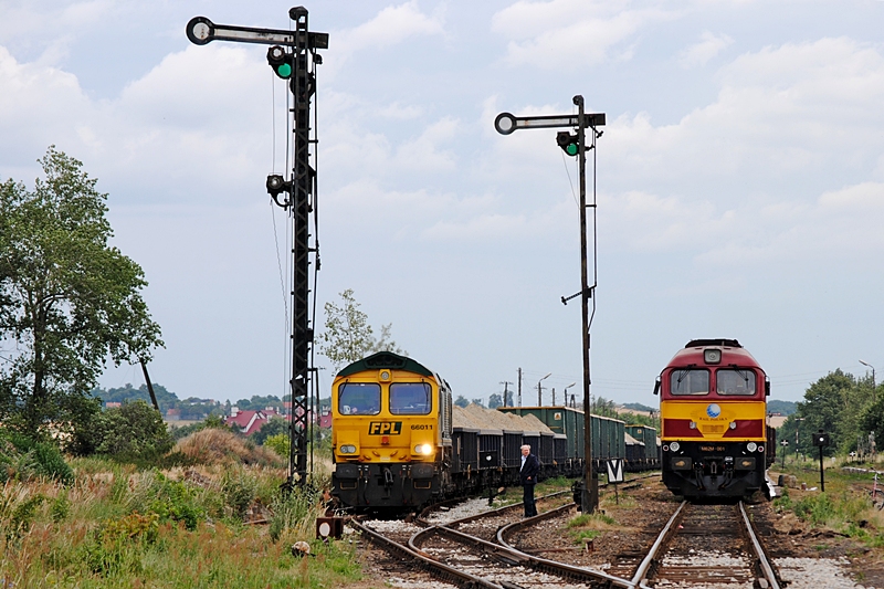 Spotkanie dwóch prywatnych przewoźników