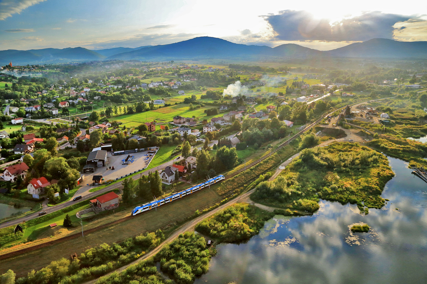 W blasku zachodzącego słońca