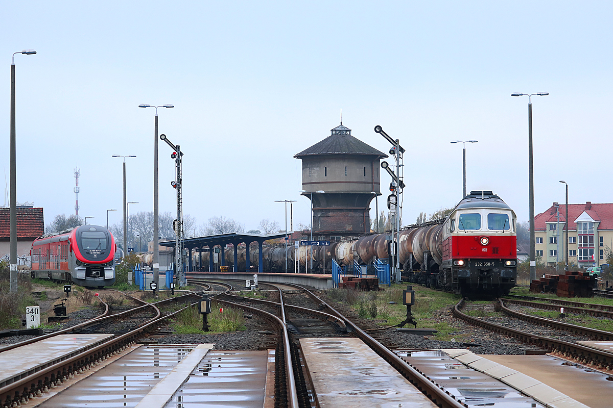 Knicker wjeżdża do Kostrzyna