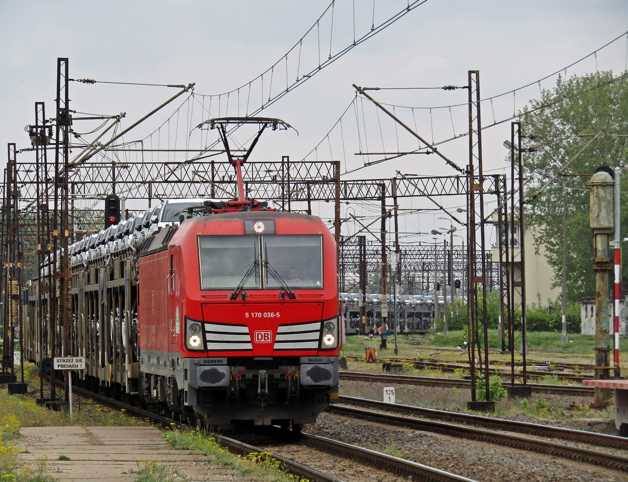 X4EC-036 z autolawetami...