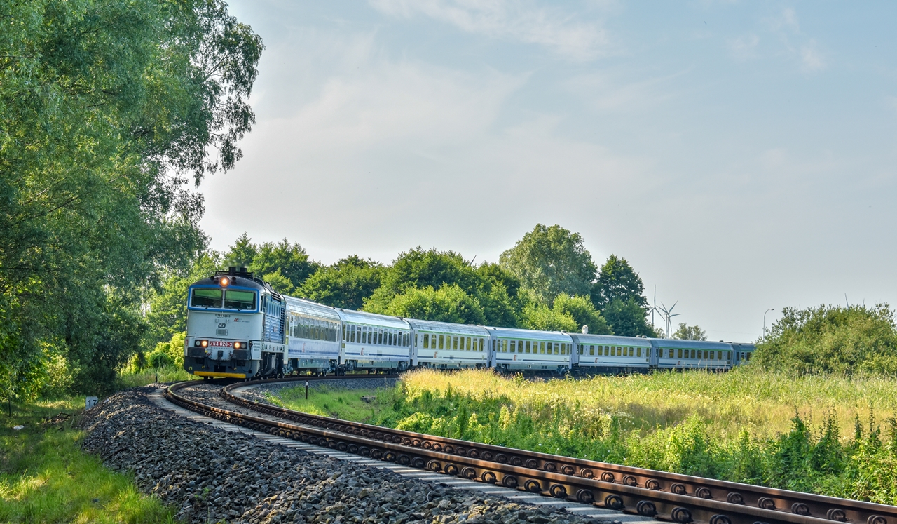 754 026 z Jantarem w Pucku...