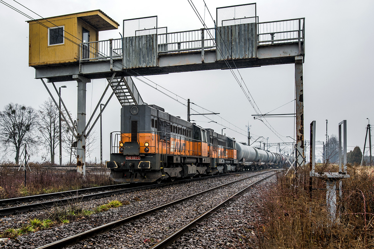 740 551-7 + 740 745-5