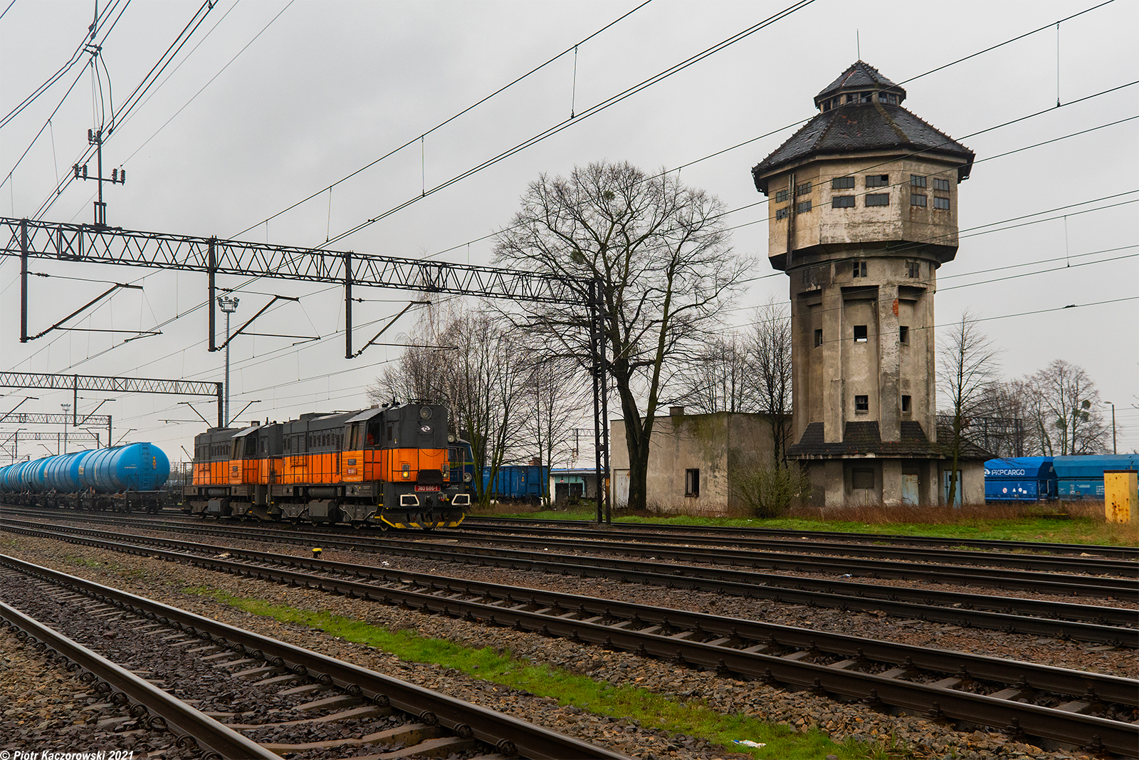 740 685-3 + 740 686-1