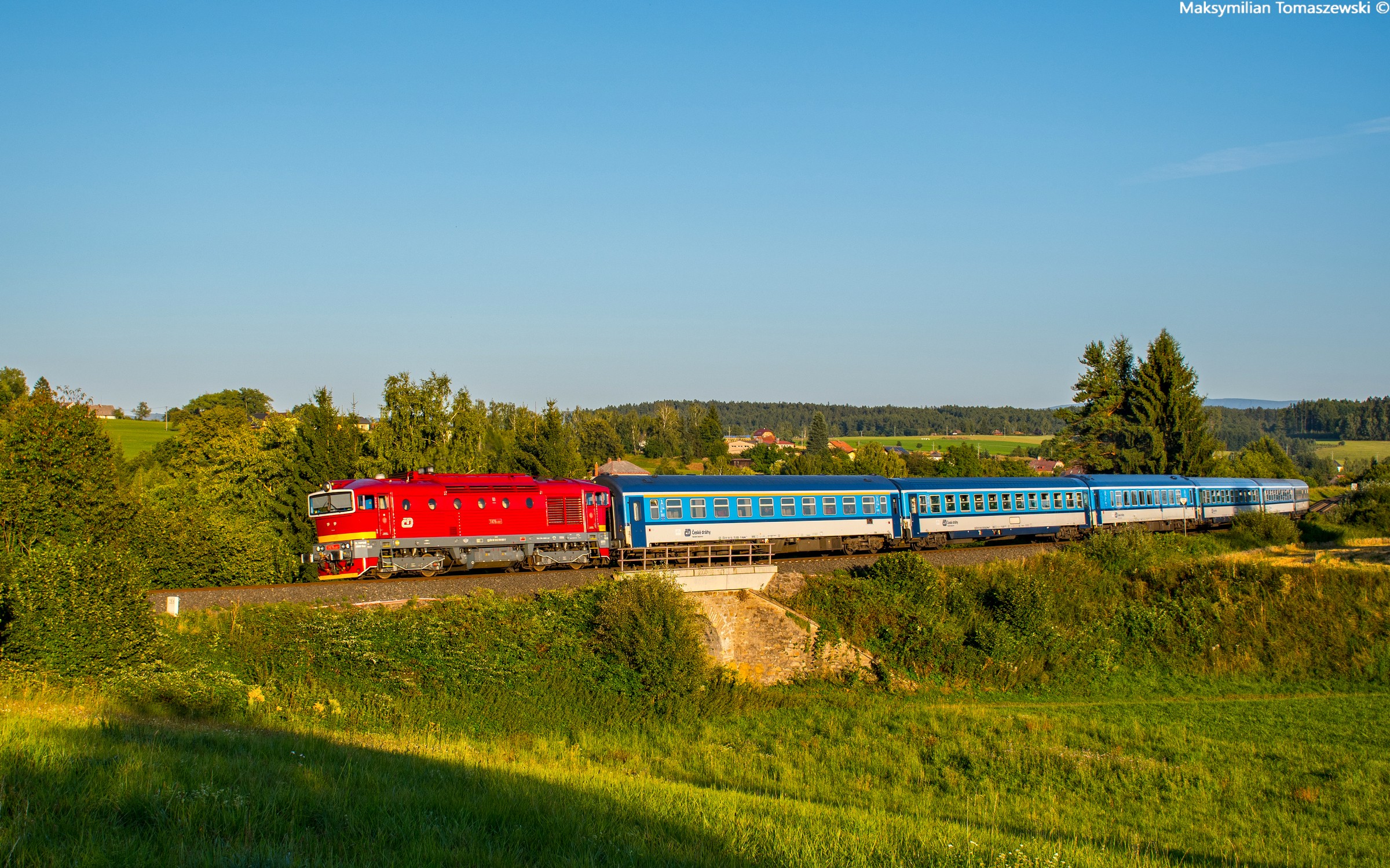 Retro Brejlovec "Petruška"