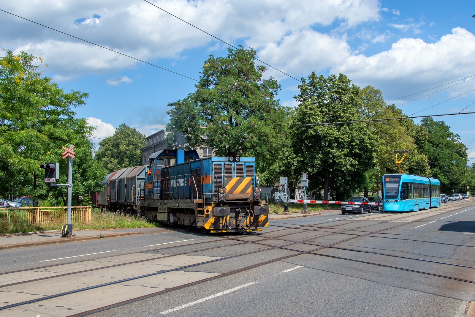 Skrzyżowanie kolejowo-tramwajowe