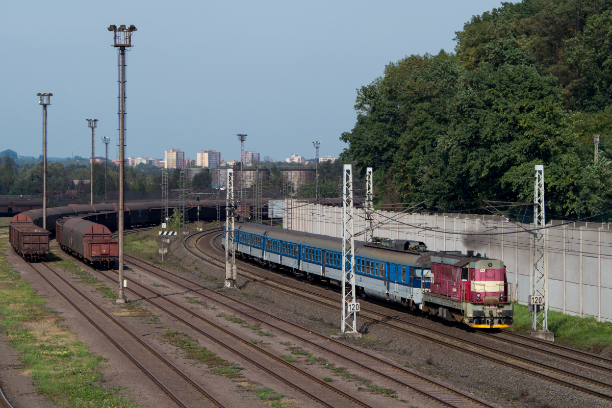 742 366-8 + 460 009-4 + 460 010-2