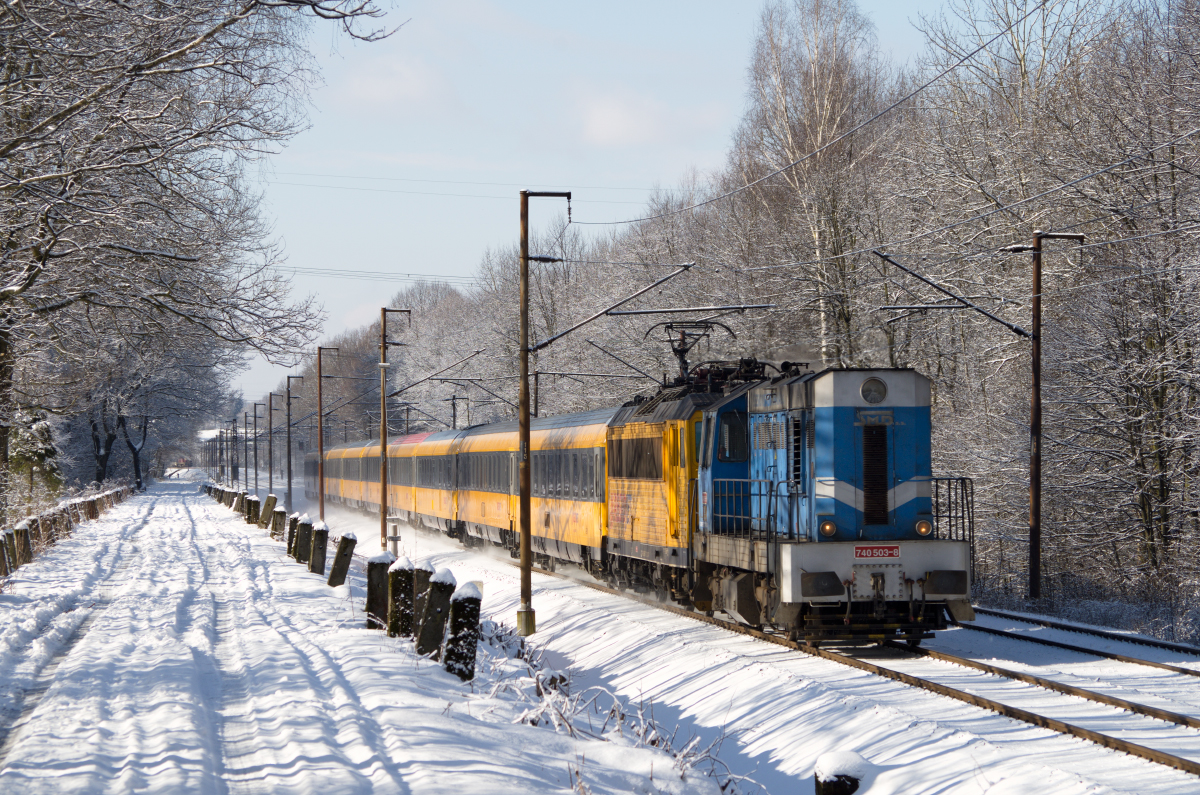 740 503-8 + 162 112-7