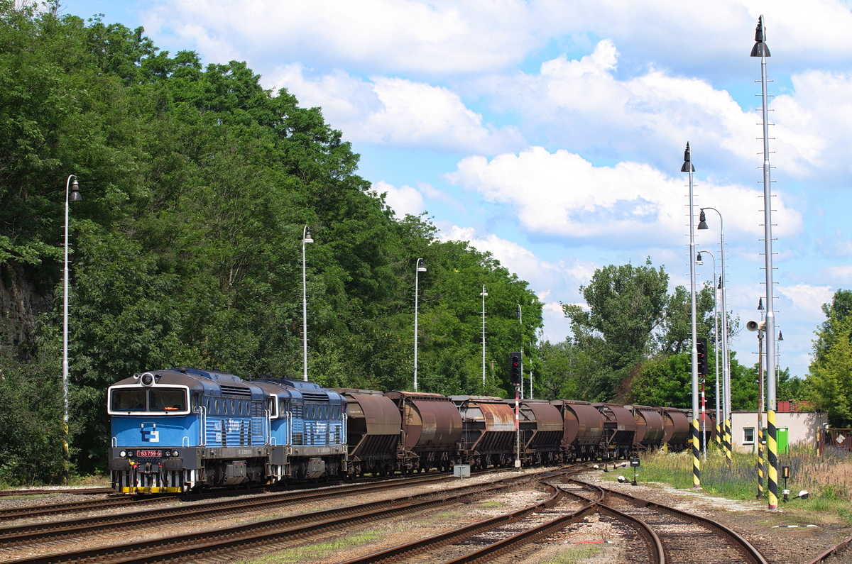 753 759-0 + 753 779-8