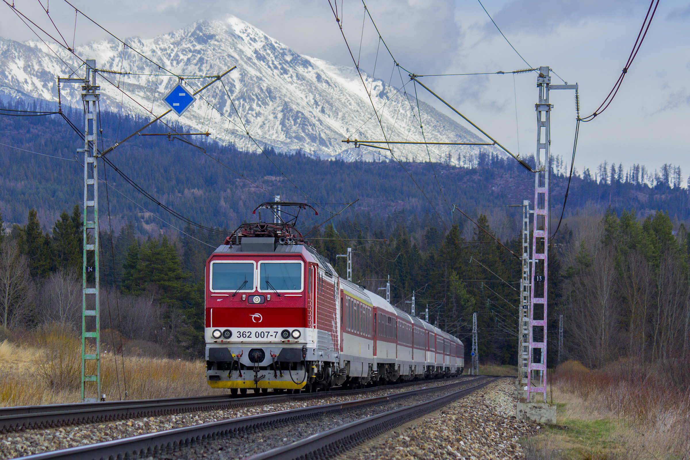 James Bond wśród Skód