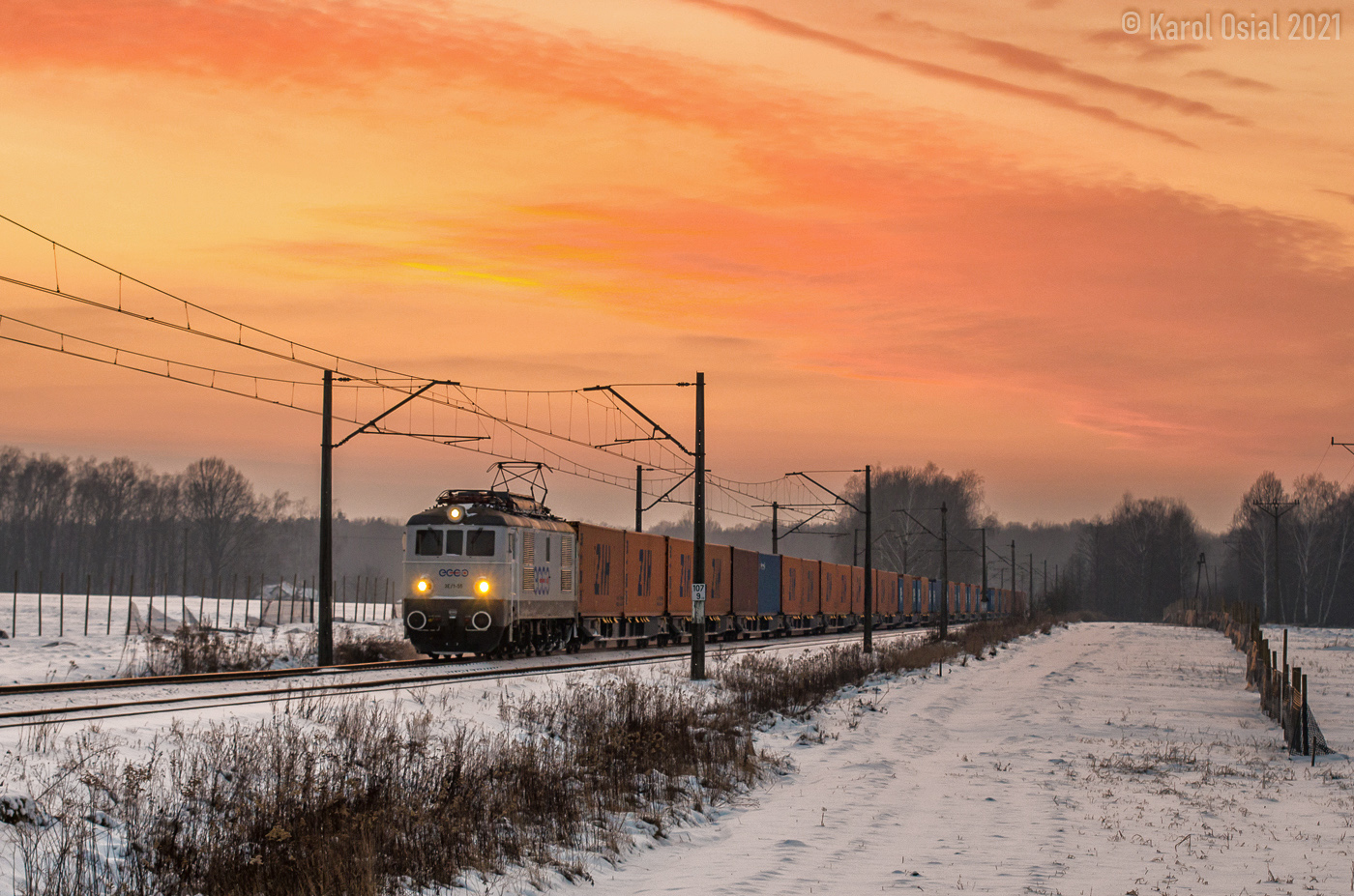 Koniec mroźnego dnia na esełce
