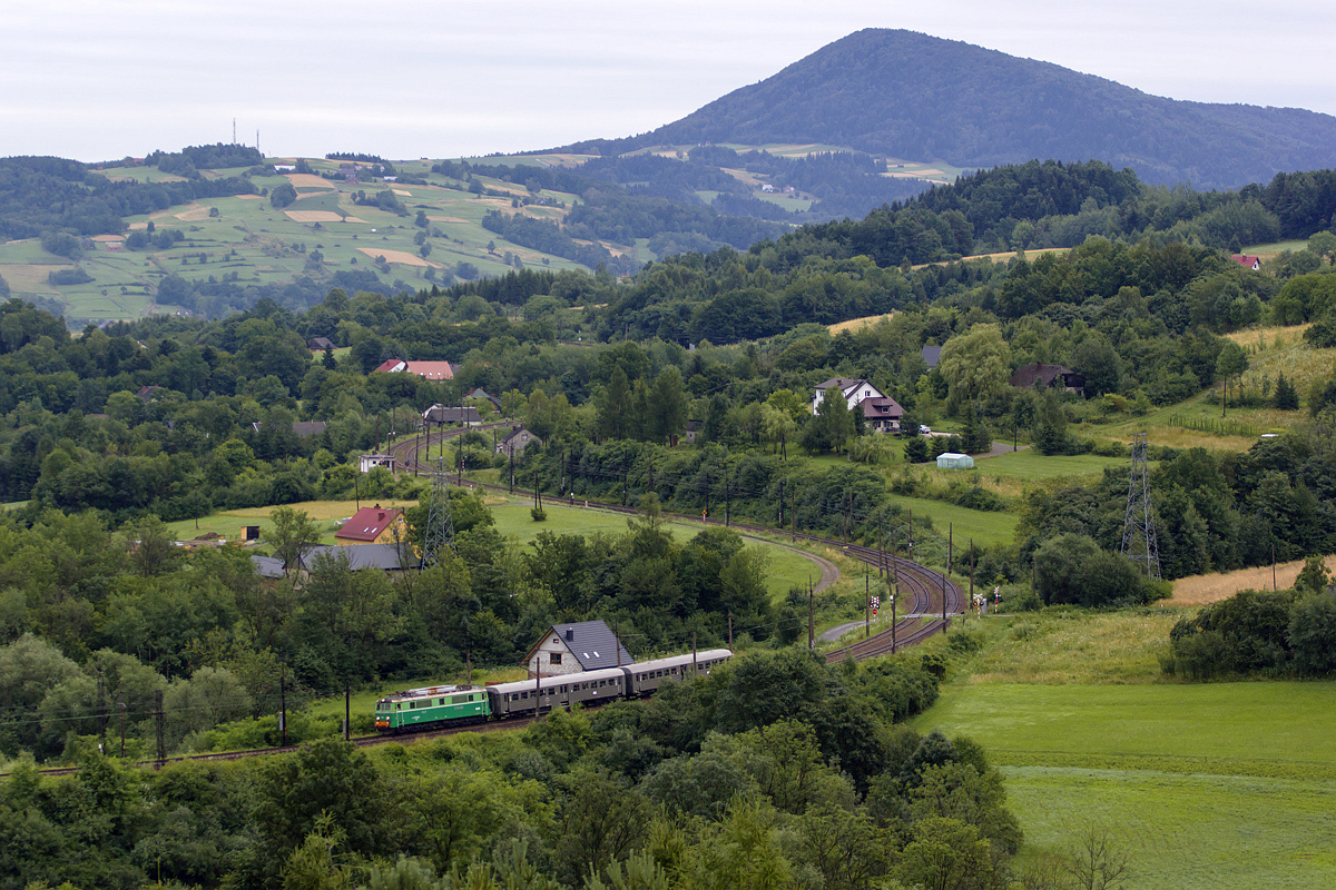 Sputnikiem po pętli grybowskiej