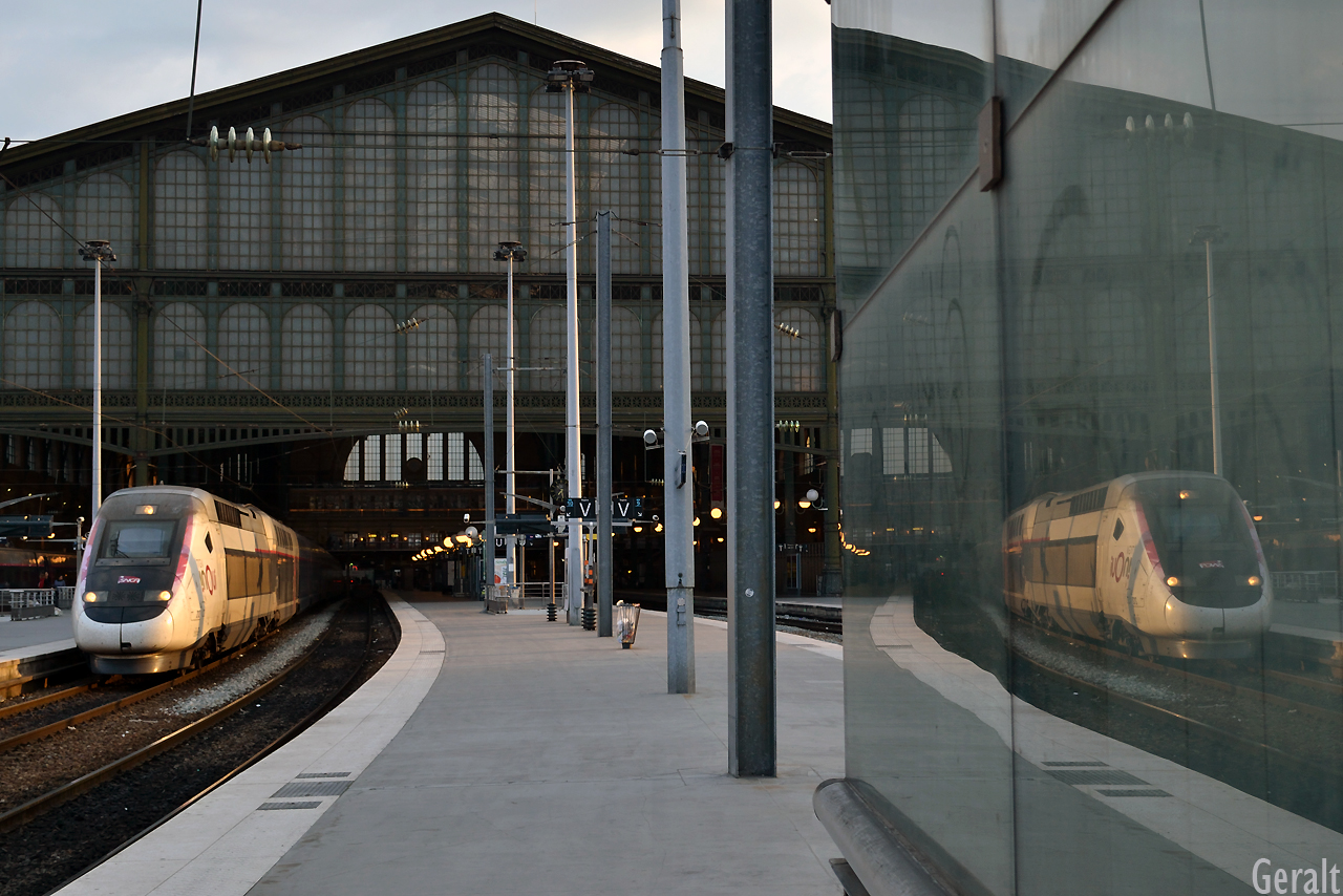 Paryskie zwierciadło