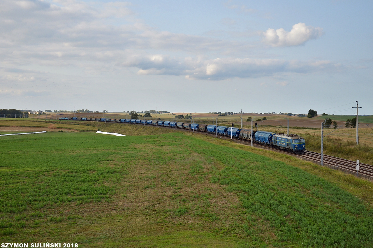 ET22-656 zbliża się do stacji Mleczewo