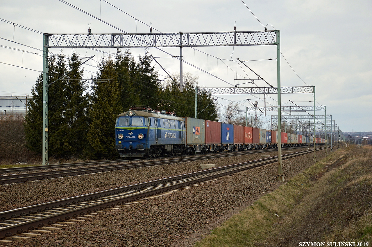 Byk ET22-774 w Różynach