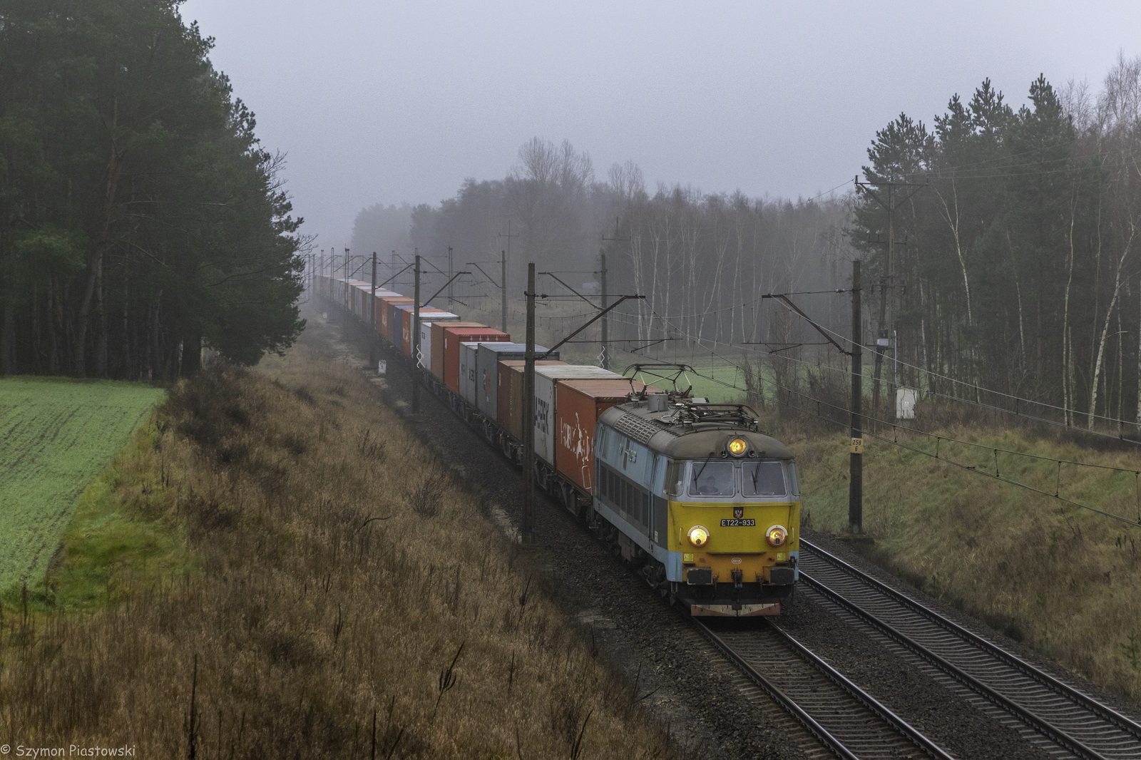 ET22-933 na Magistrali Węglowej