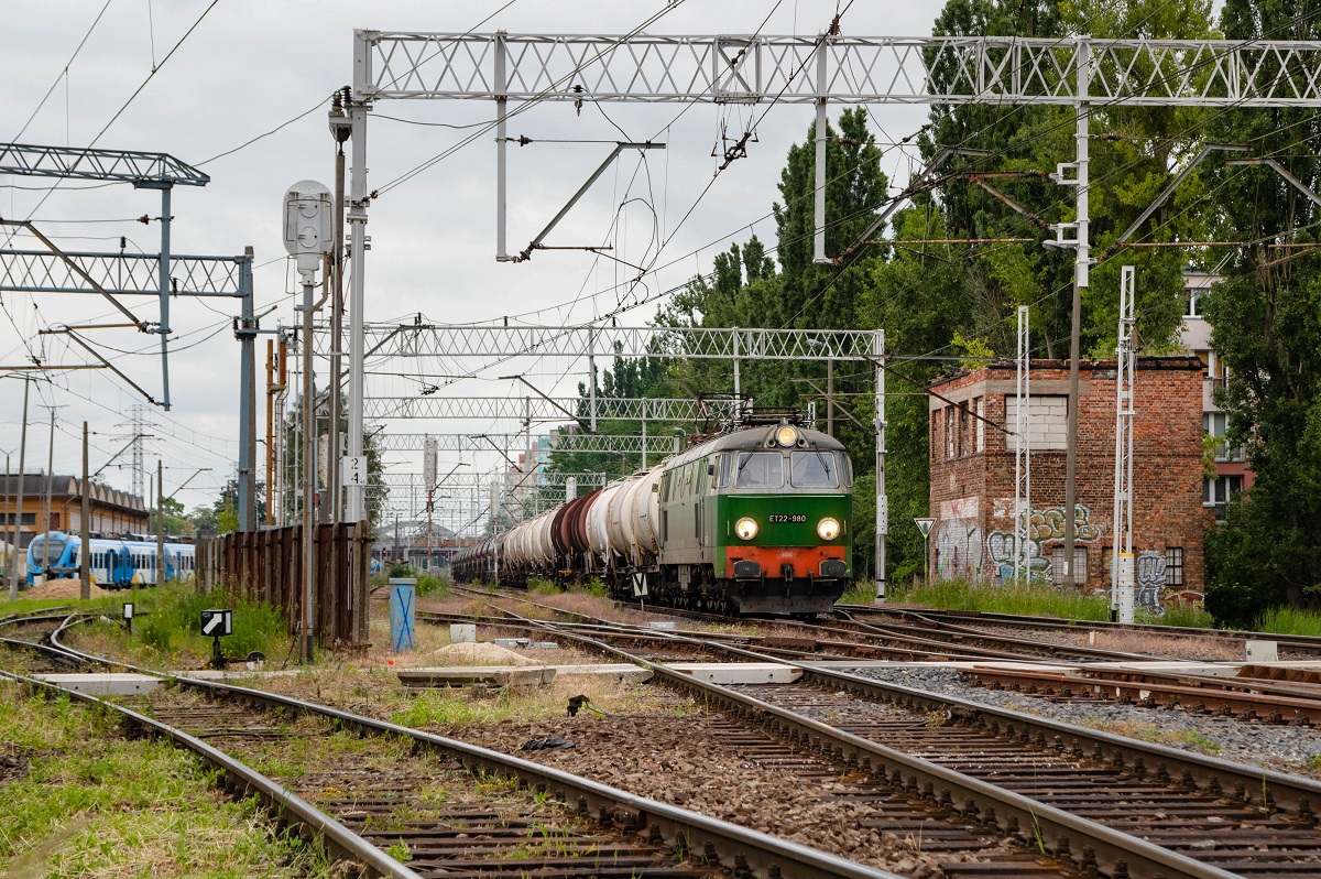 ET22-980 opuszcza SWH