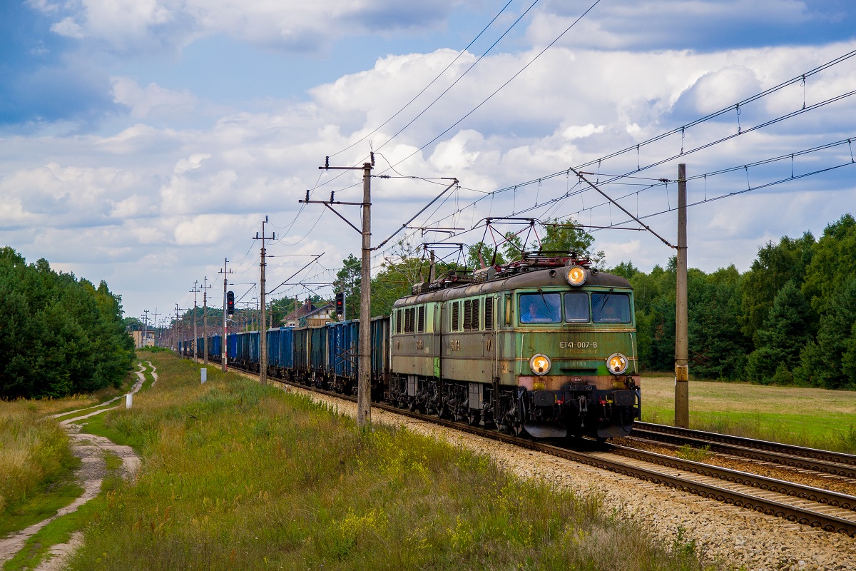 Bond na żelaznym szlaku