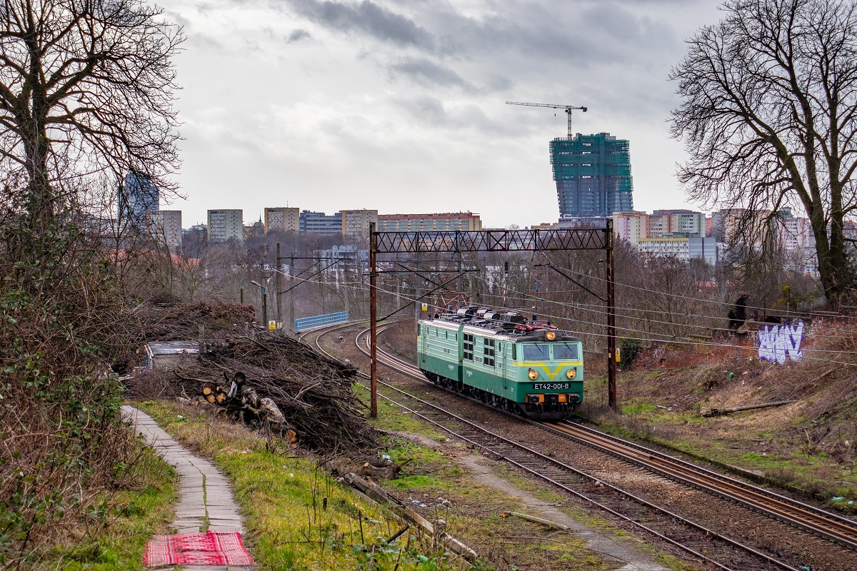 Samotnie przez miasto