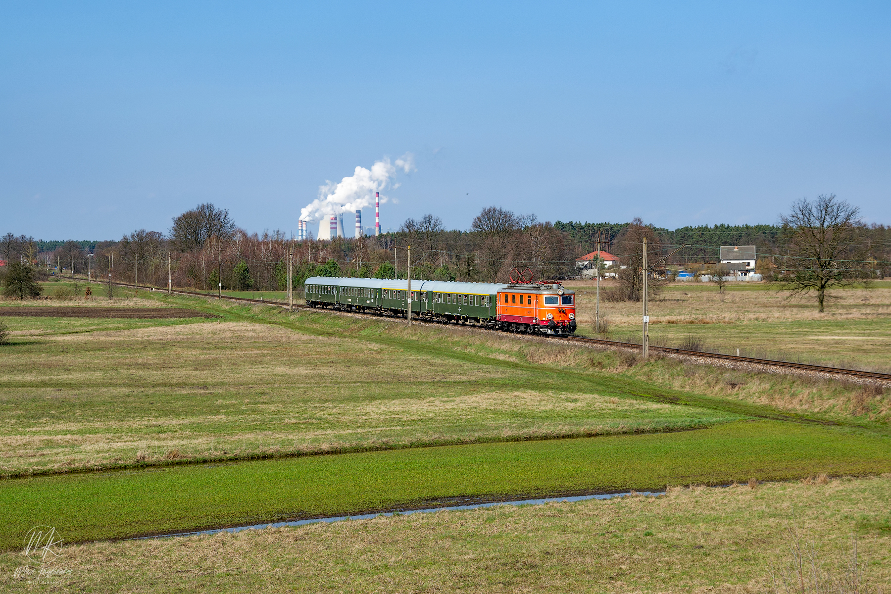Energetyk na tle EC Kozienice