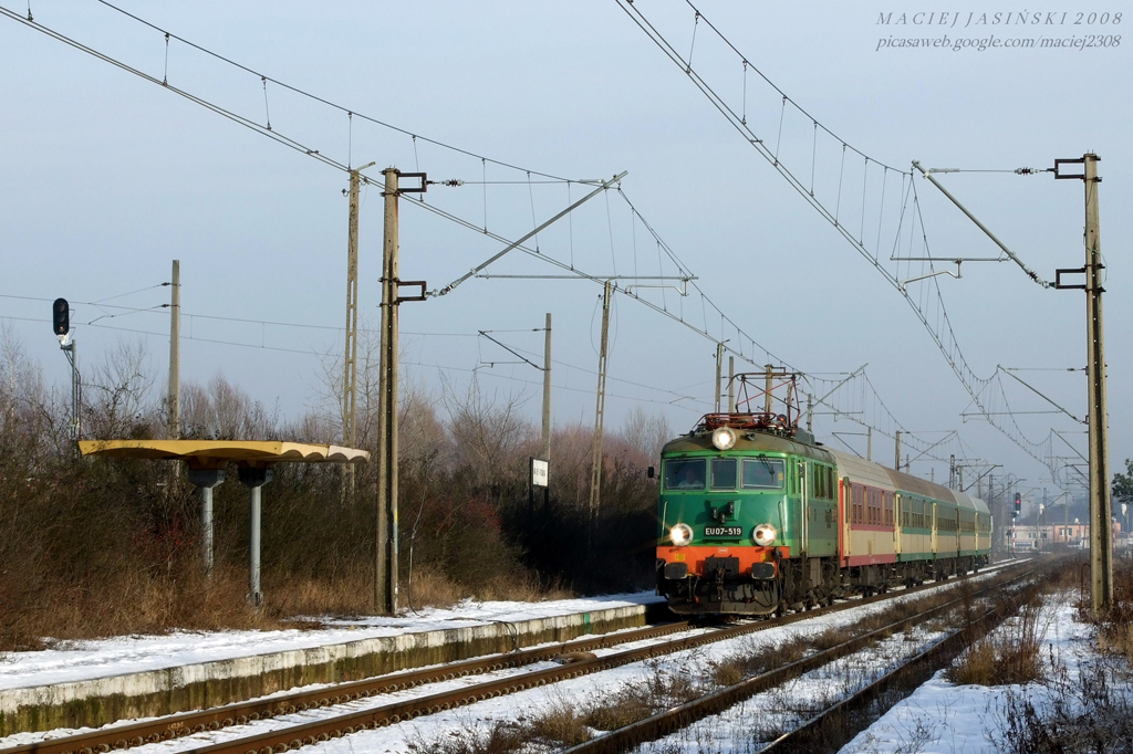 EU07-519
