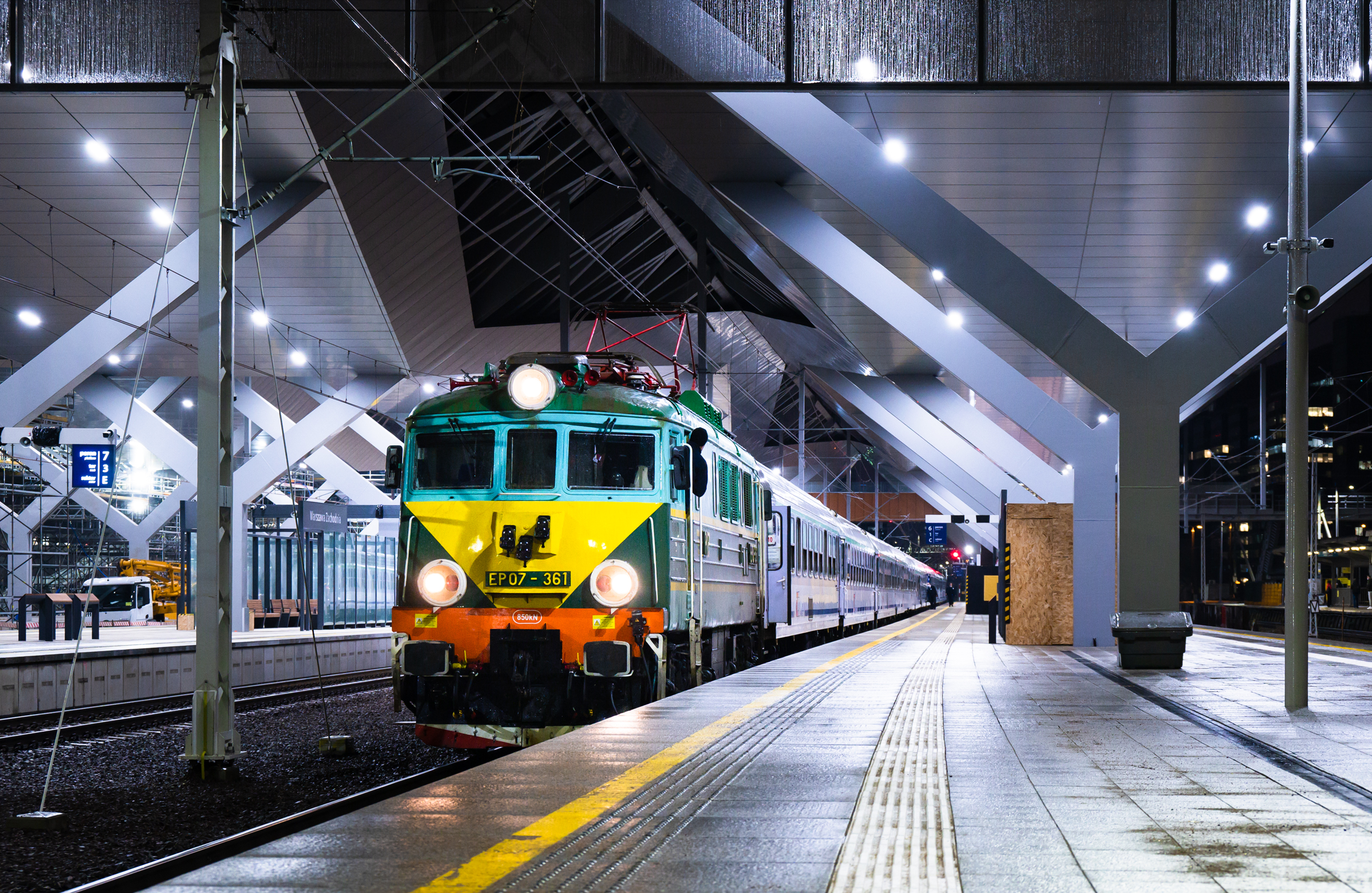 Kolejowy kontrast epok