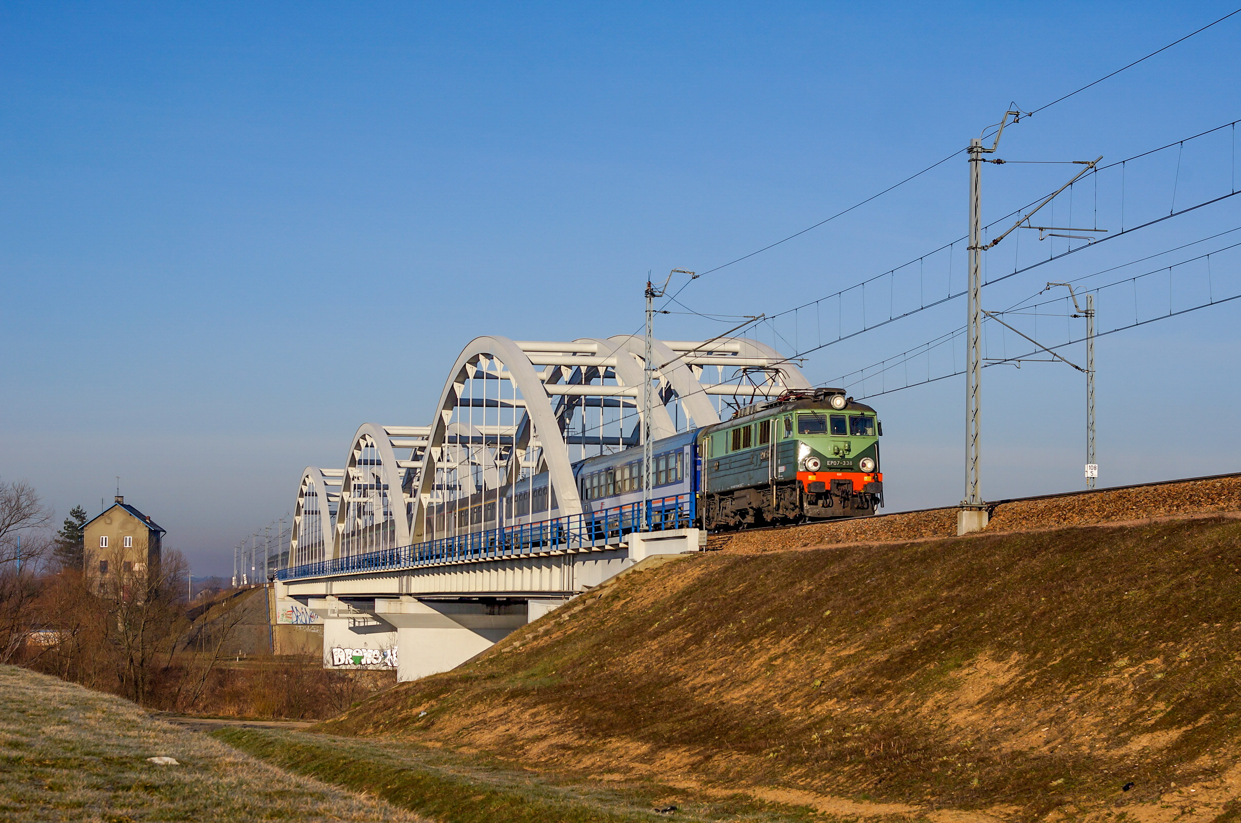 Trapez o wschodzie słońca