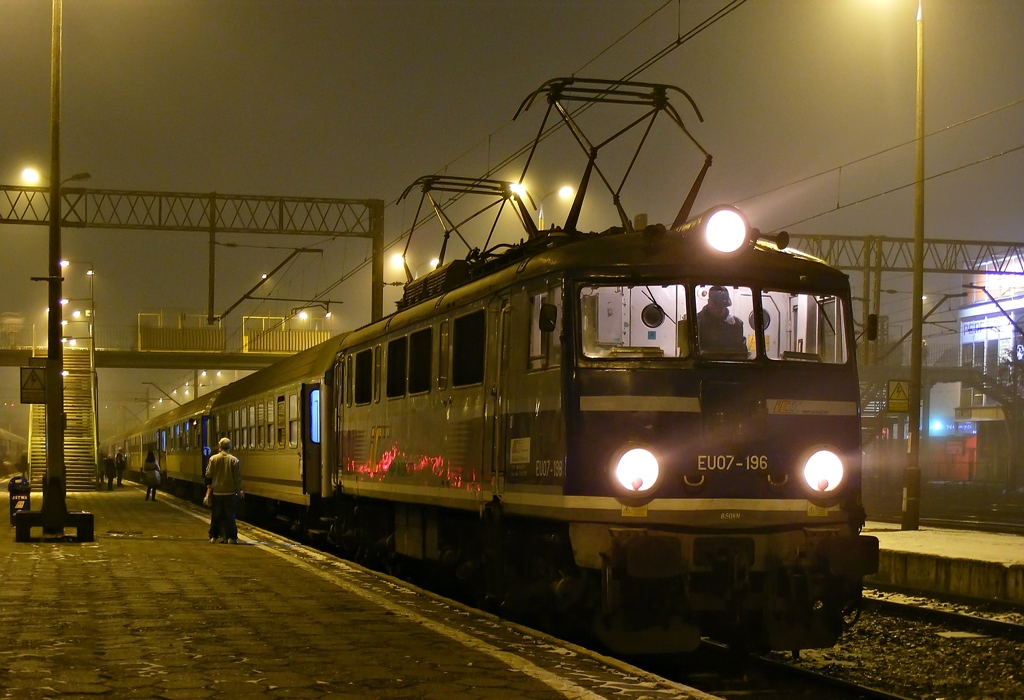 EU07-196 z Hańczą...