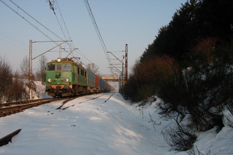 Kontenerowiec w Kozubach