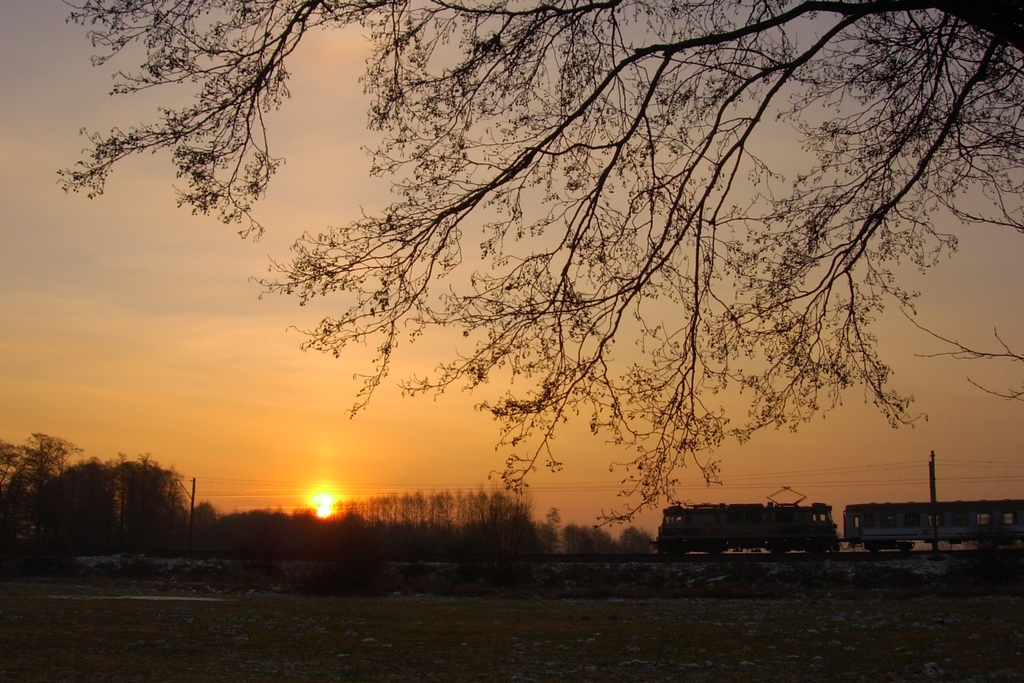 I oto chodzi, słońce prowadzi mnie do Łodzi:)