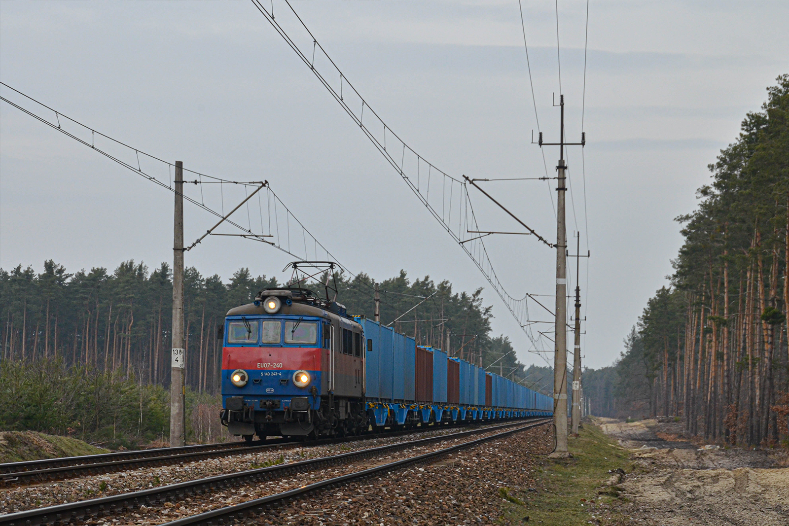 Zimowa dwieście czterdziestka