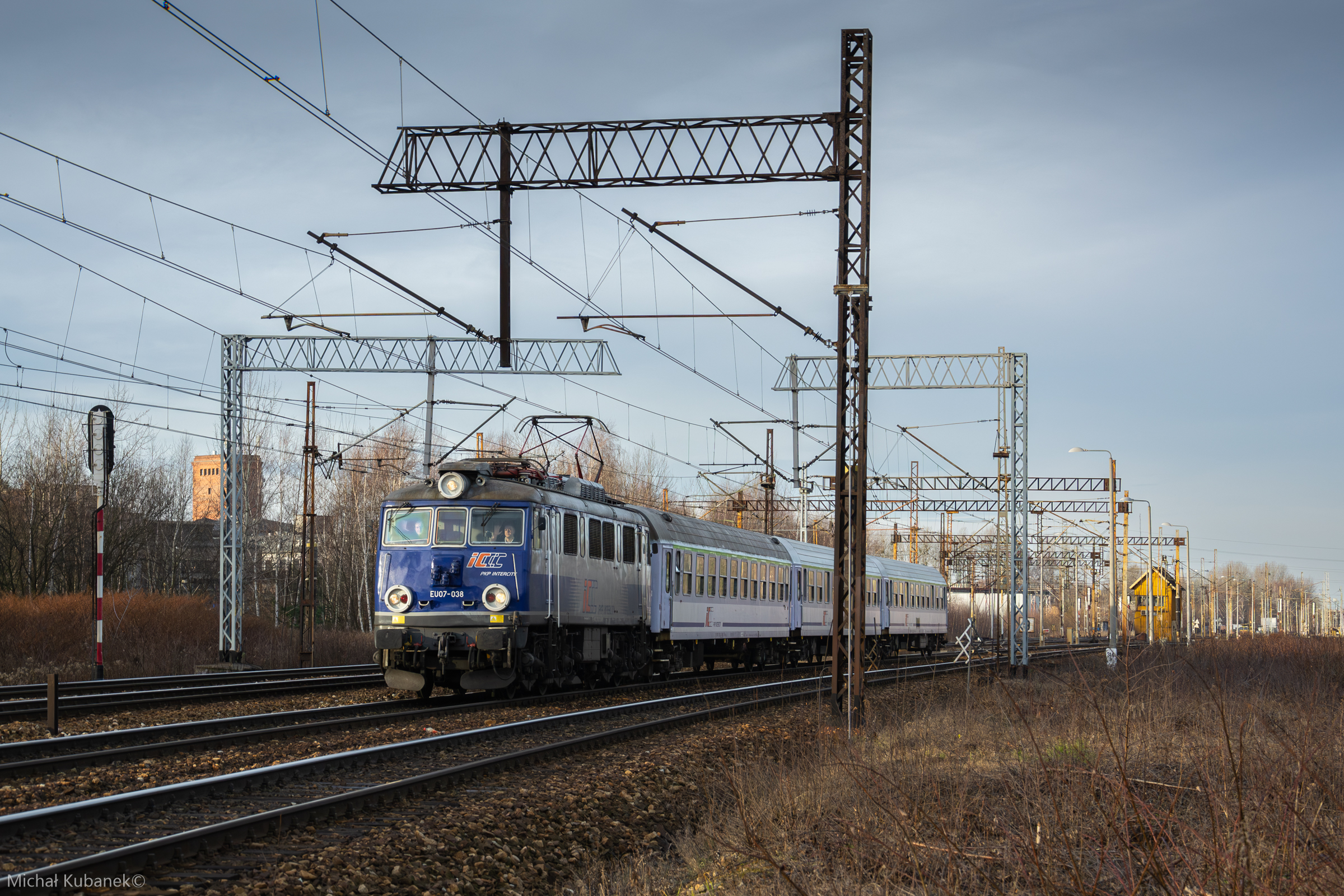 EU07-038