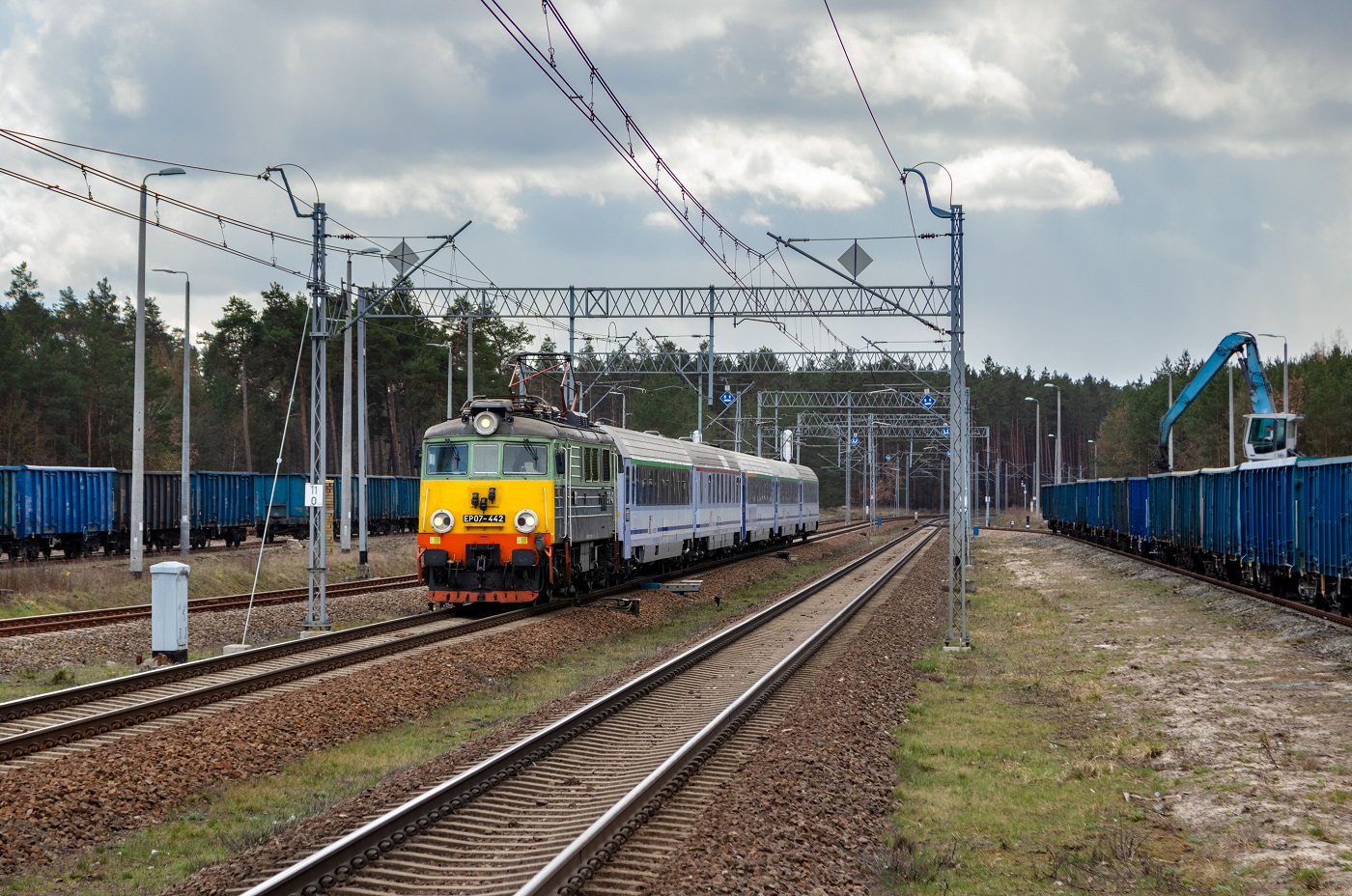 EP07-442 na przelocie