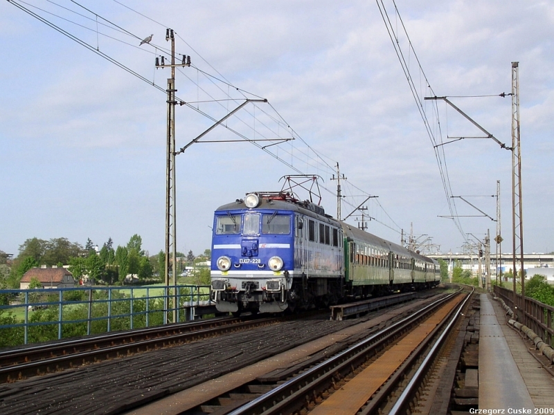 EU07-228