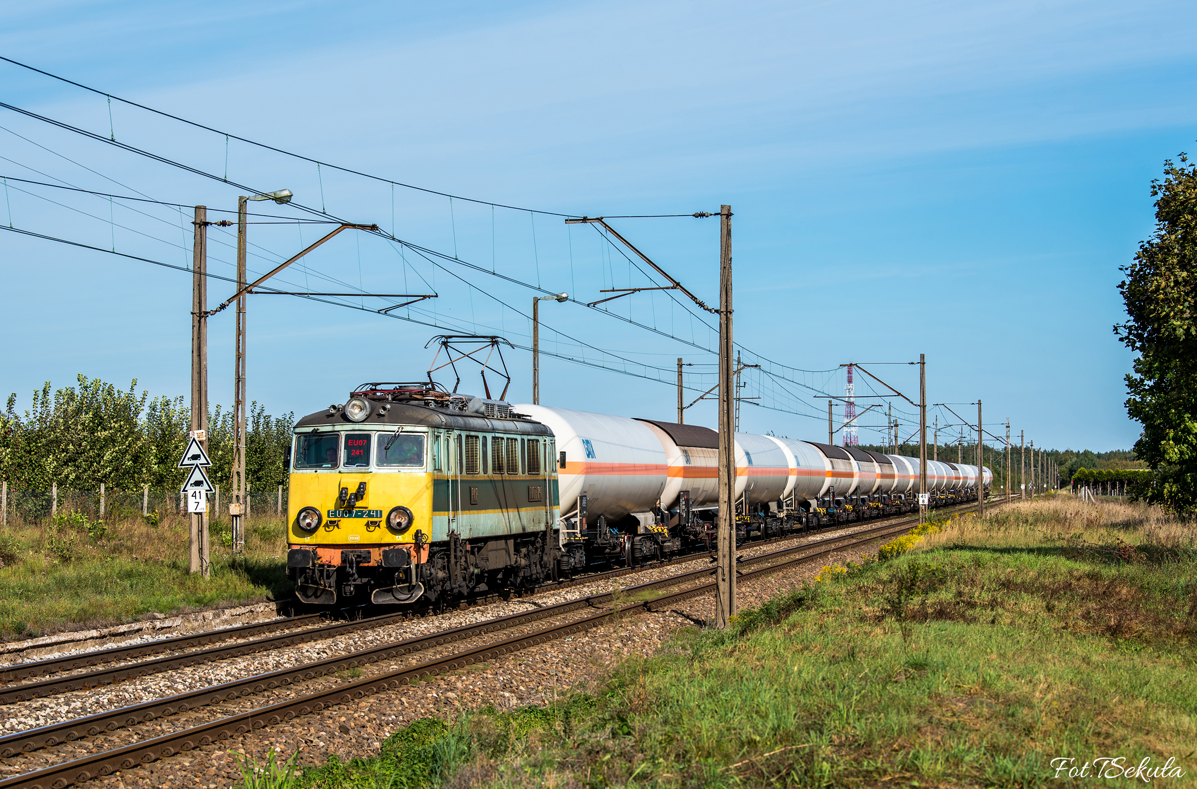 EU07-241