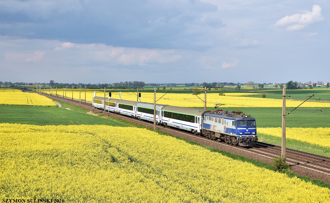 EU07A-003 z IC Mieszko