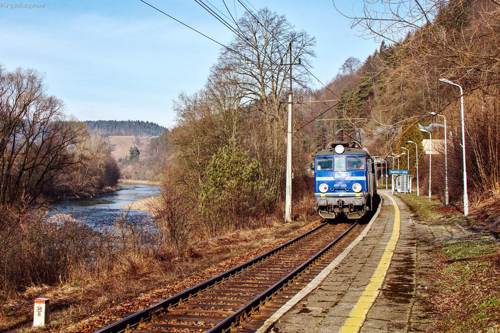 Na krawędzi peronu...