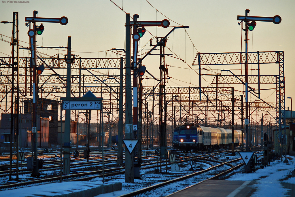 O zachodzie na wschodzie