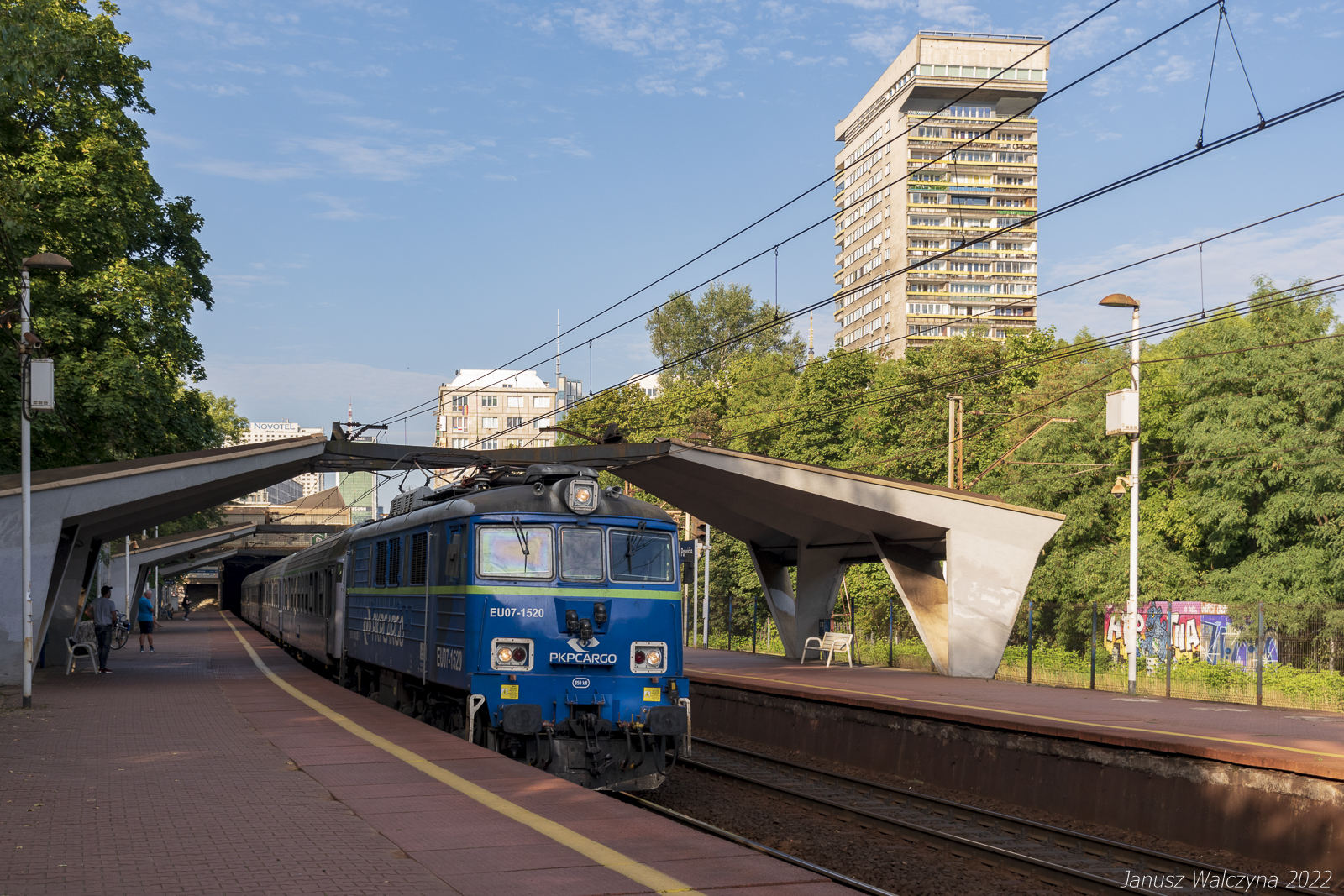 EU07-1520 na Średnicy