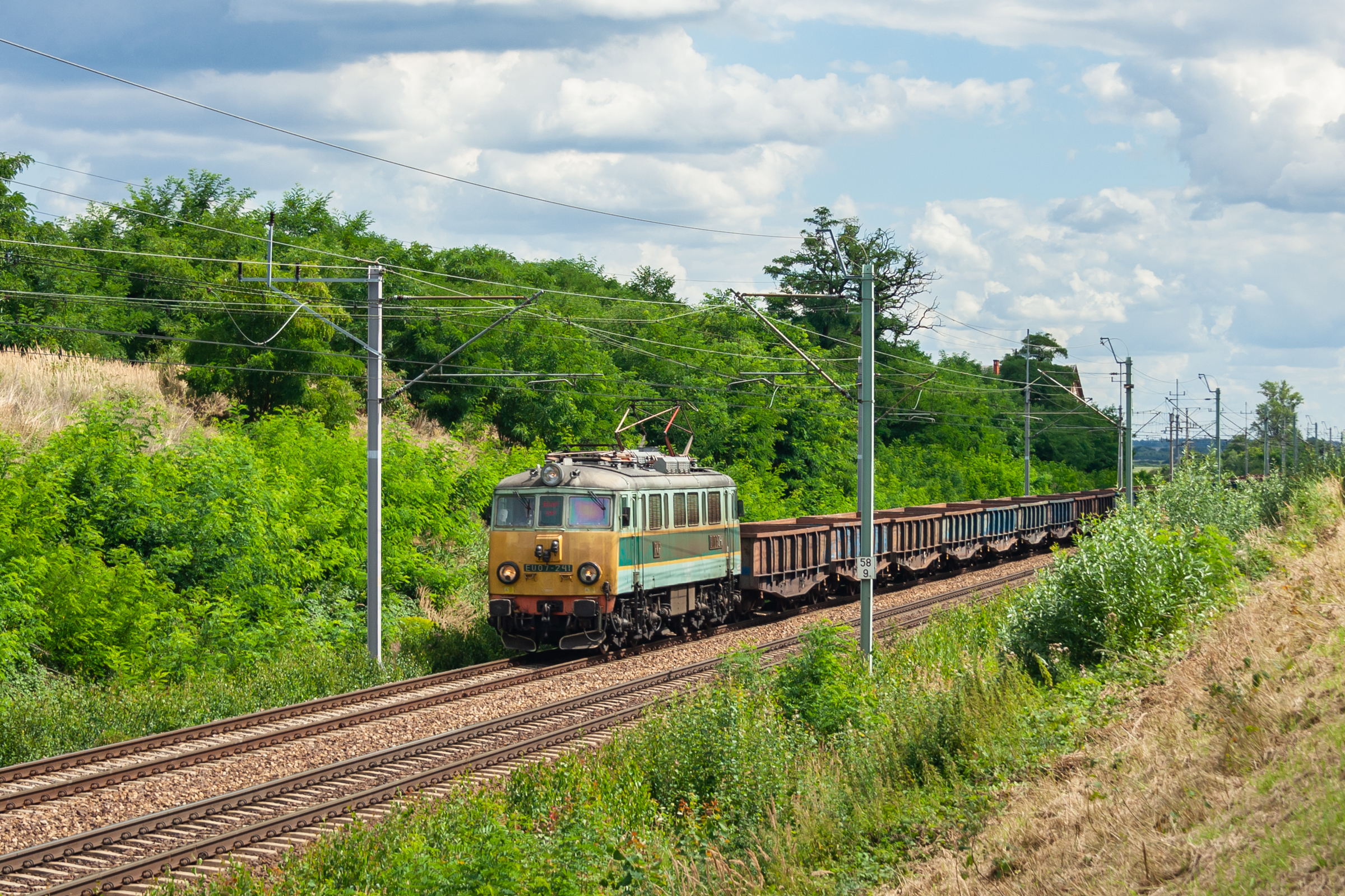 Dawna ósemka z towarowym