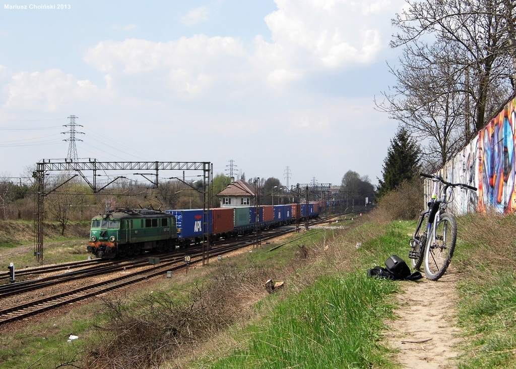Kolej, słońce i rower...